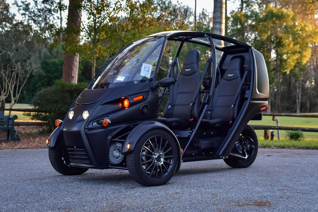 2023 Arcimoto - Image 7 of 31