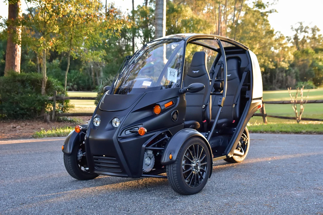 2023 Arcimoto - Image 6 of 31