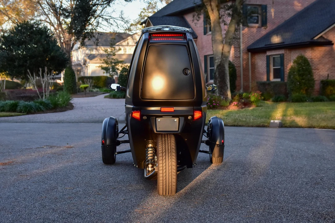 2023 Arcimoto - Image 11 of 31