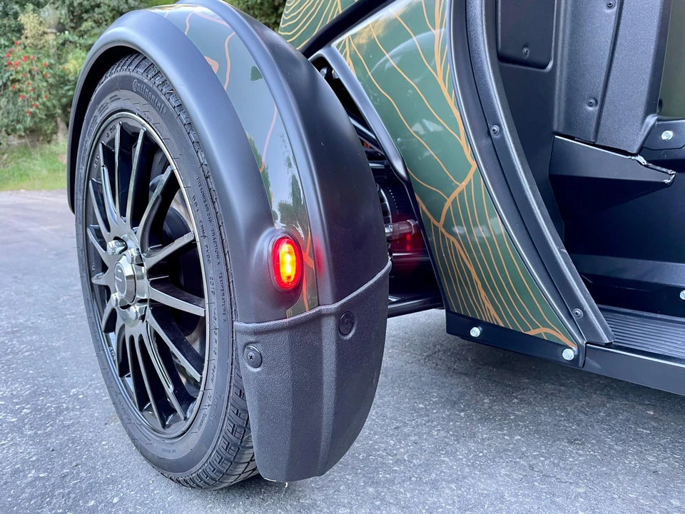 2023 Arcimoto - Image 18 of 31