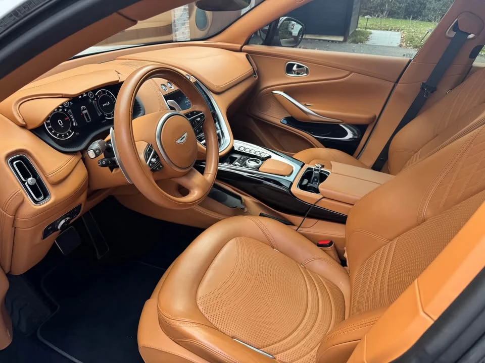 2023 Aston Martin DBX - Image 5 of 9