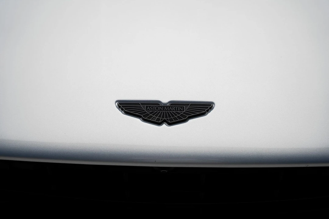 2023 Aston Martin DB11 - Image 13 of 31