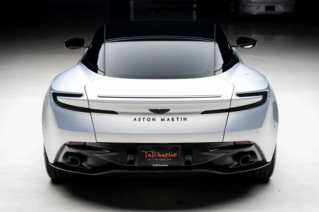 2023 Aston Martin DB11 - Image 26 of 31