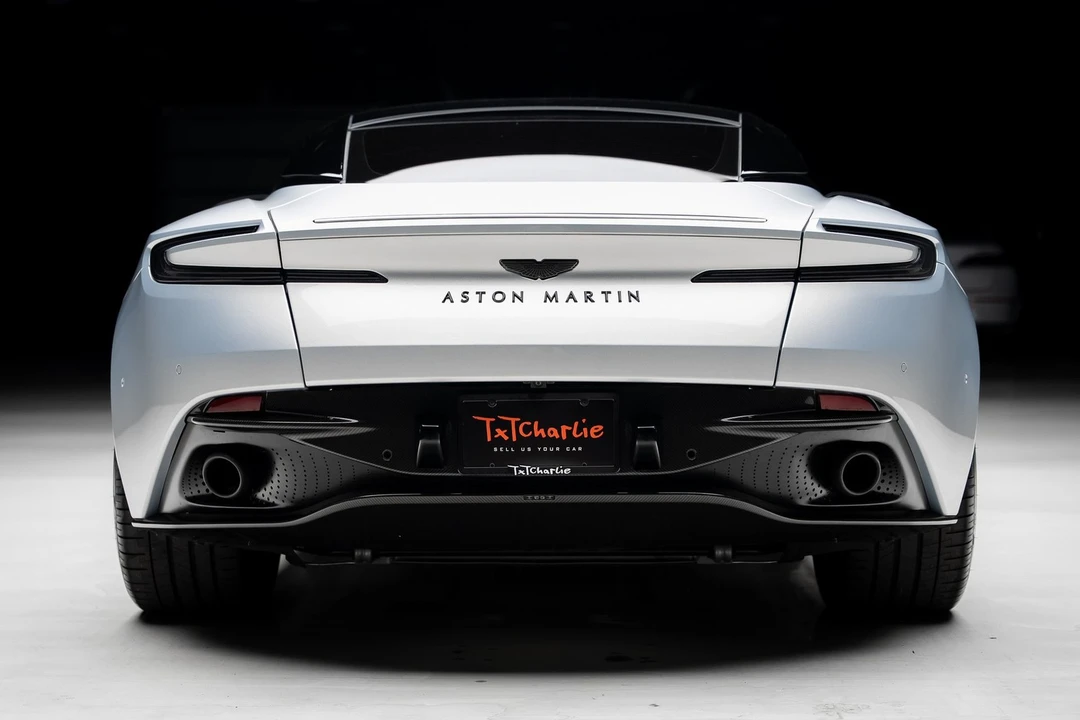 2023 Aston Martin DB11 - Image 28 of 31