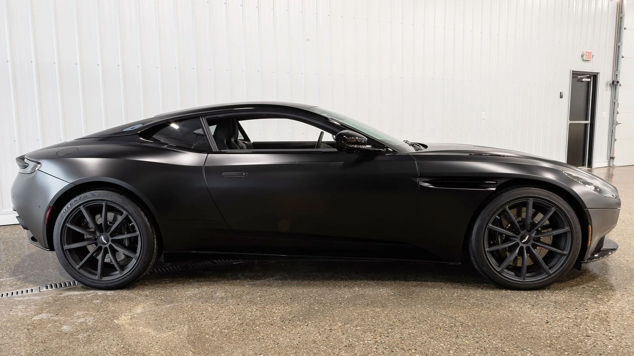 2023 Aston Martin DB11 V12 - Image 4 of 31