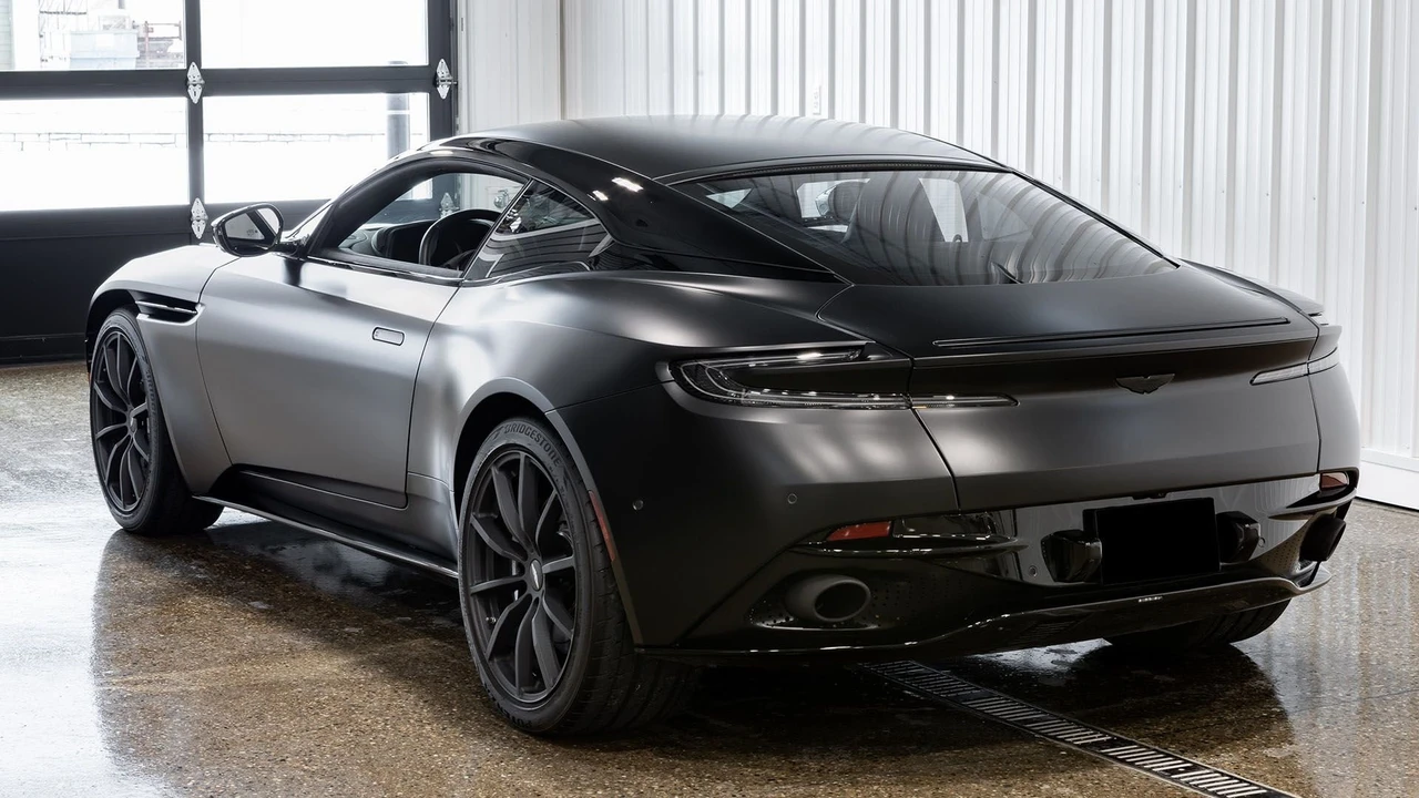 2023 Aston Martin DB11 V12 - Image 5 of 31