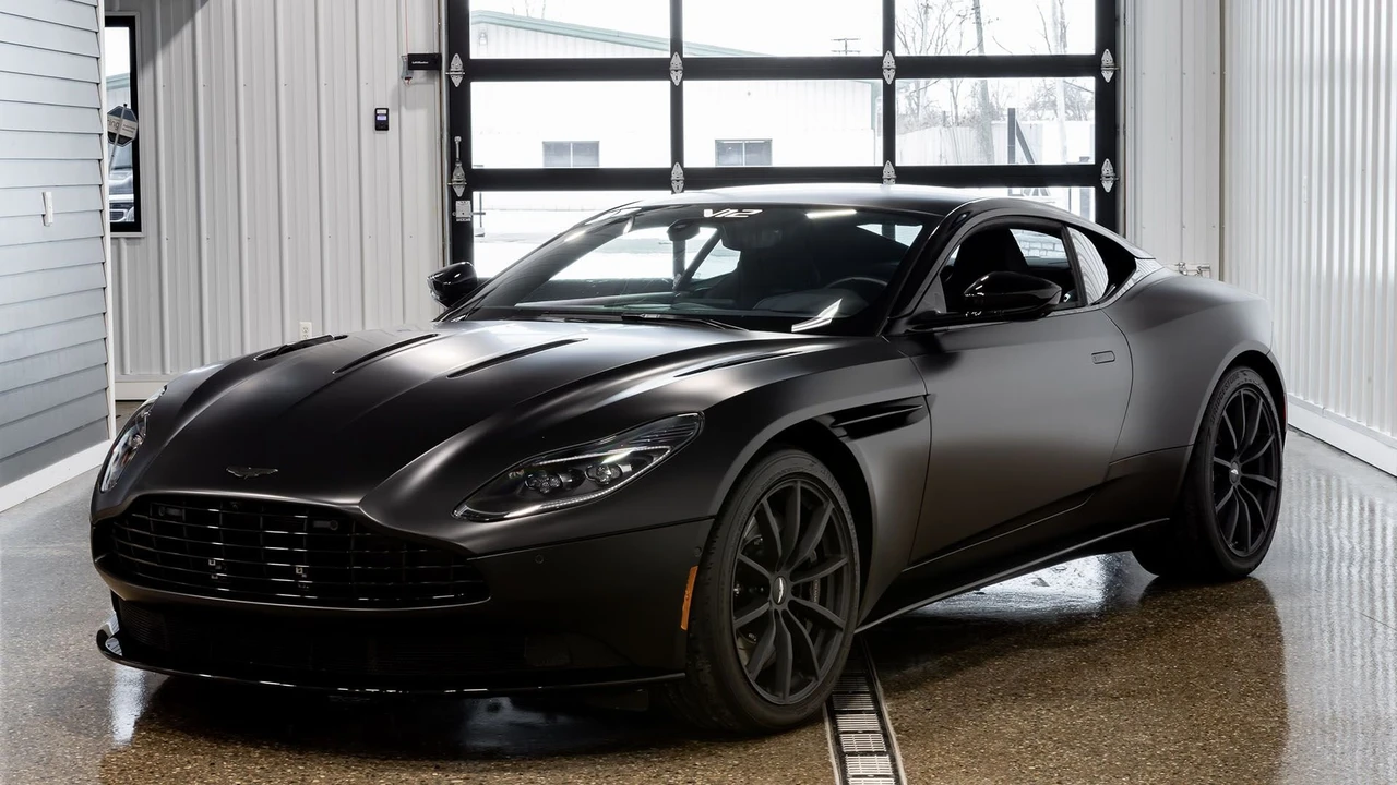 2023 Aston Martin DB11 V12 - Image 11 of 31