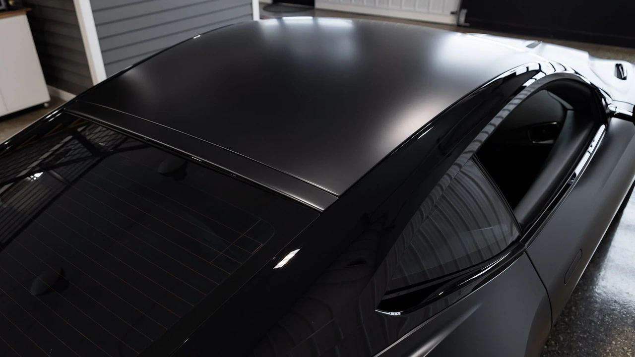 2023 Aston Martin DB11 V12 - Image 27 of 31