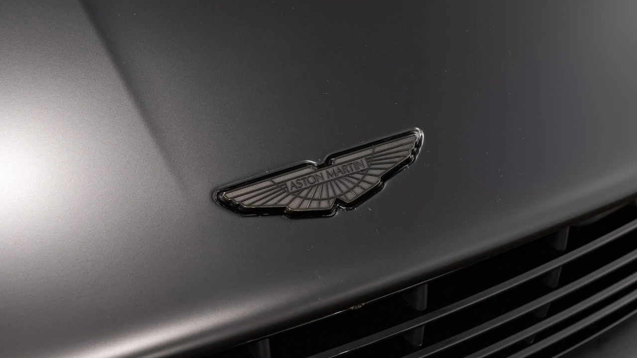 2023 Aston Martin DB11 V12 - Image 18 of 31