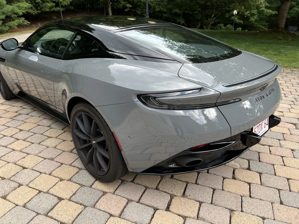 2023 Aston Martin DB11 V12 - Image 14 of 31