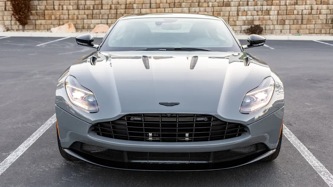 2023 Aston Martin DB11 V12 - Image 19 of 31