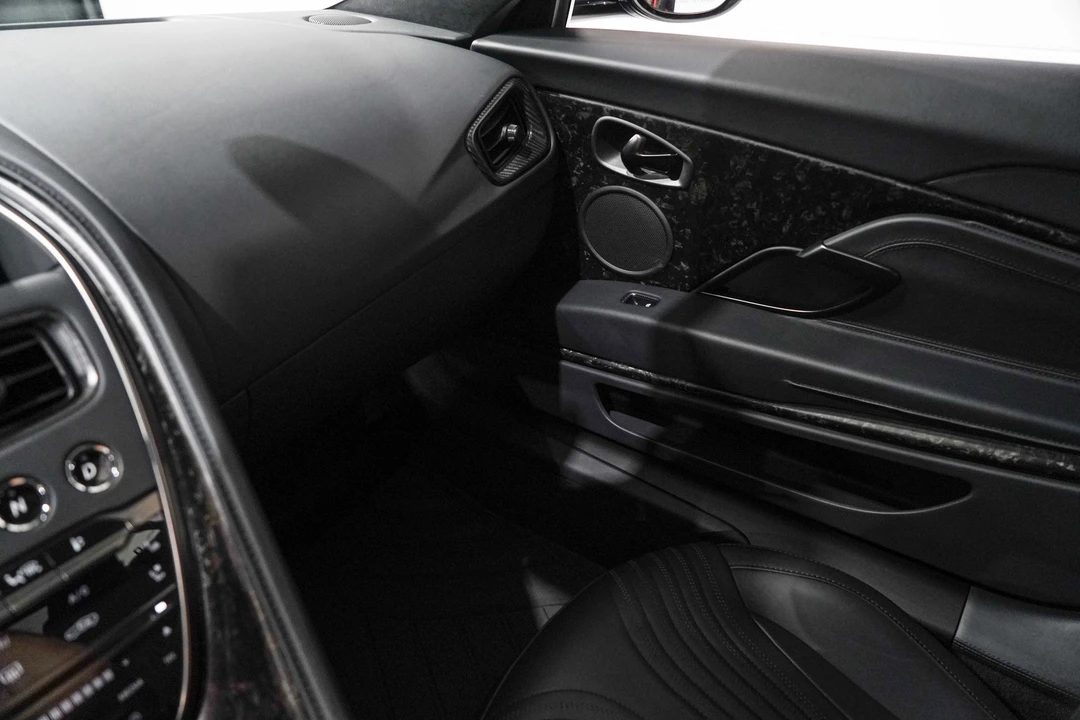 2023 Aston Martin DB11 V12 - Image 13 of 31