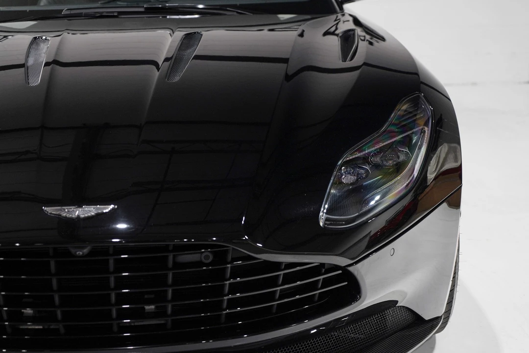 2023 Aston Martin DB11 V12 - Image 28 of 31
