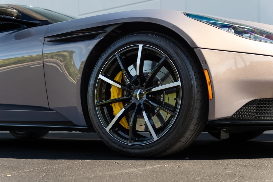 2023 Aston Martin DB11 V8 - Image 9 of 12