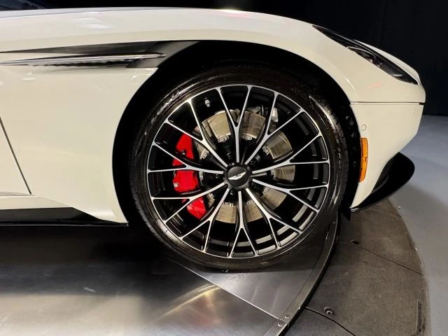 2023 Aston Martin DB11 Volante - Image 8 of 31