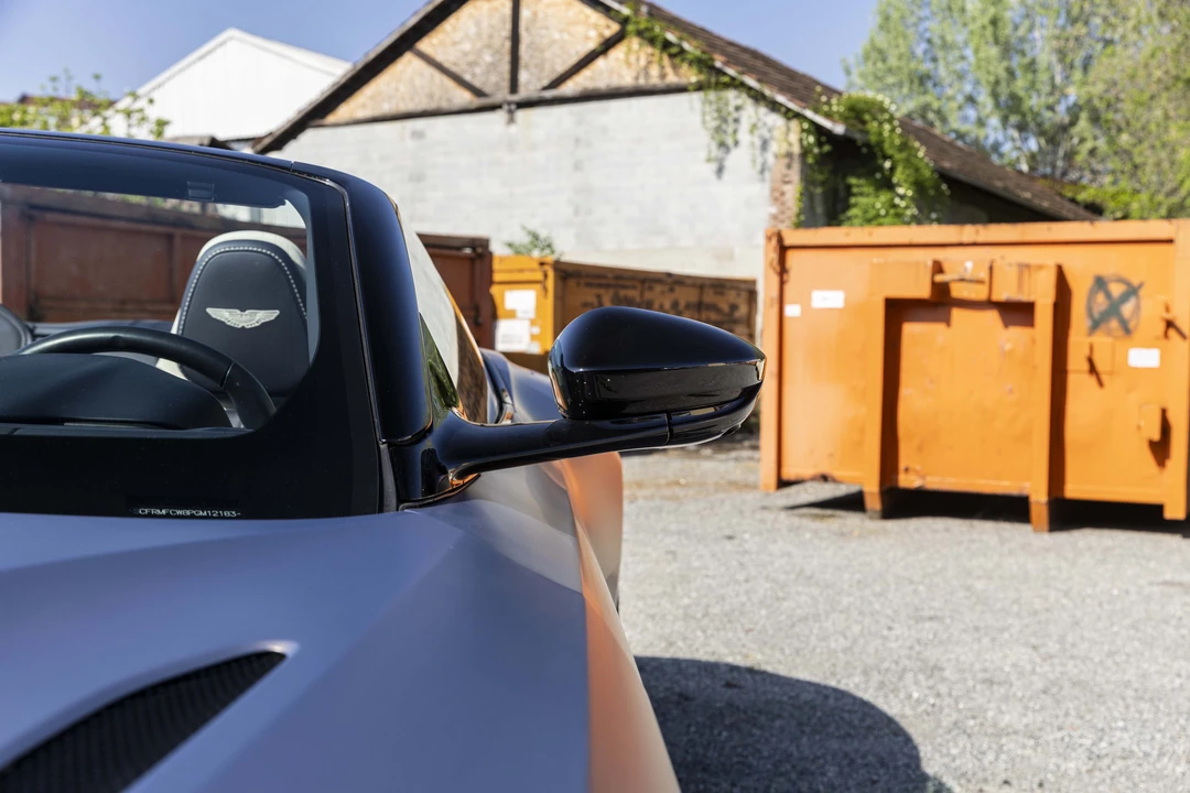 2023 Aston Martin DB11 Volante - Image 29 of 31