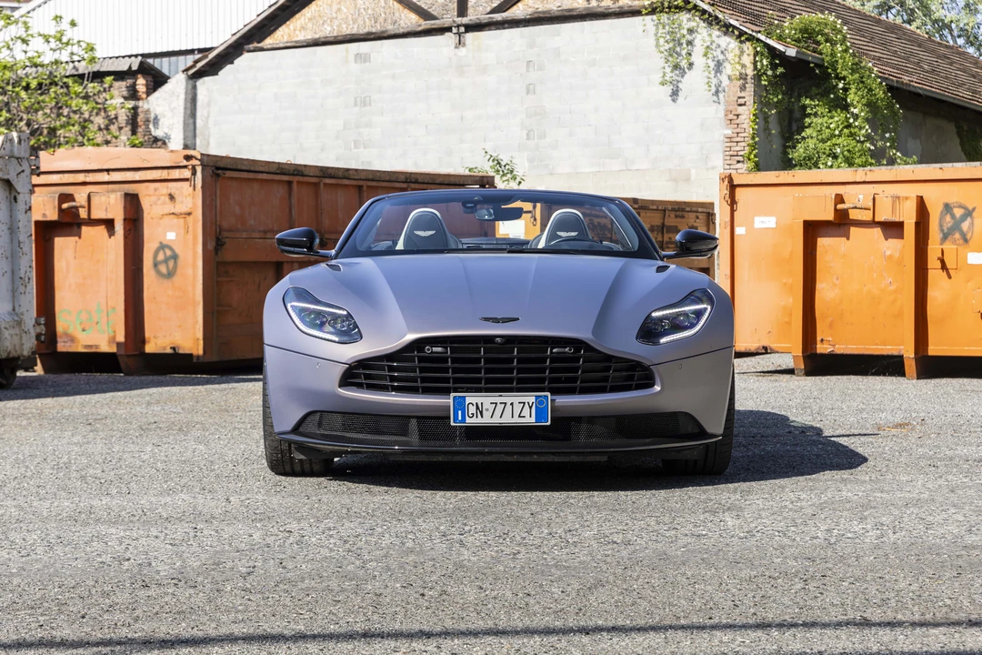2023 Aston Martin DB11 Volante - Image 2 of 31