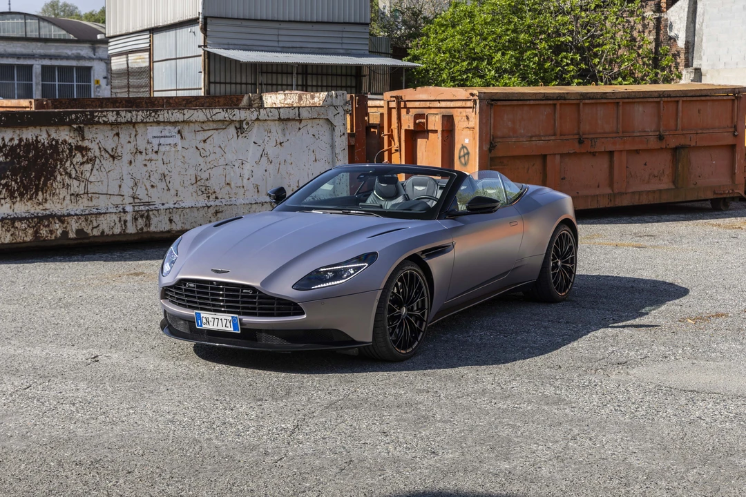 2023 Aston Martin DB11 Volante - Image 3 of 31