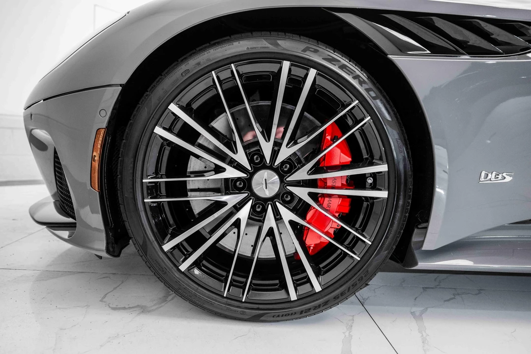 2023 Aston Martin DBS Superleggera - Image 15 of 31