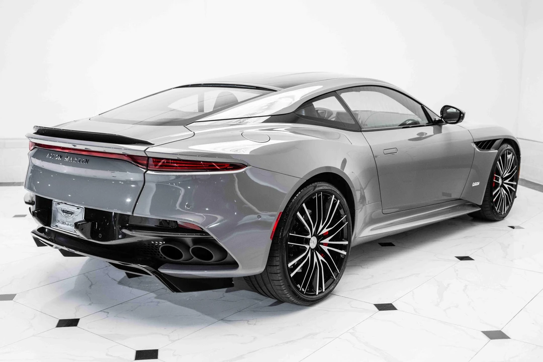 2023 Aston Martin DBS Superleggera - Image 4 of 31