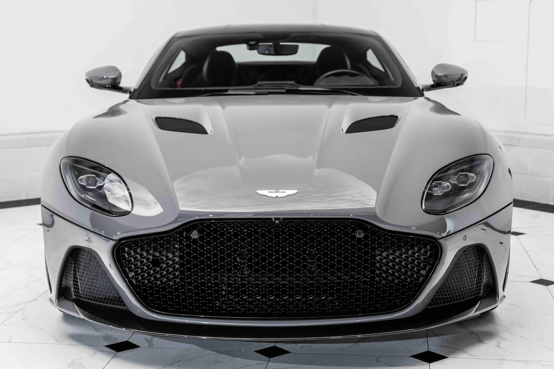2023 Aston Martin DBS Superleggera - Image 2 of 31