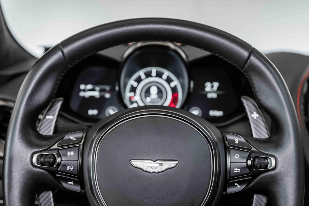 2023 Aston Martin DBS Superleggera - Image 29 of 31