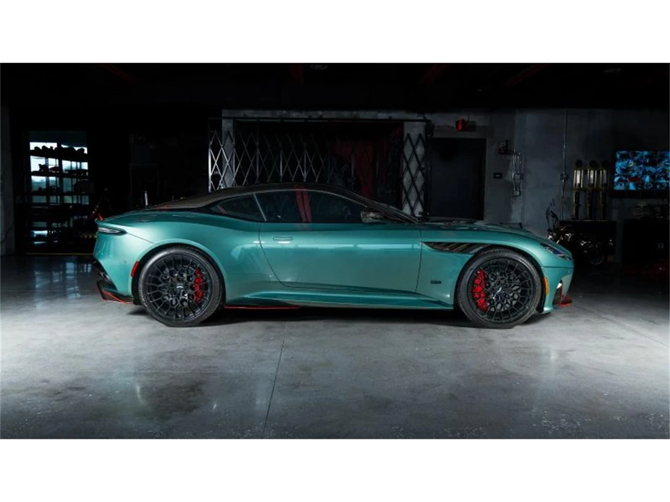 2023 Aston Martin DBS Superleggera - Image 11 of 31