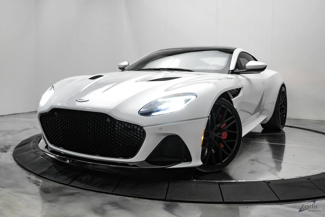 2023 Aston Martin DBS Superleggera - Image 4 of 31