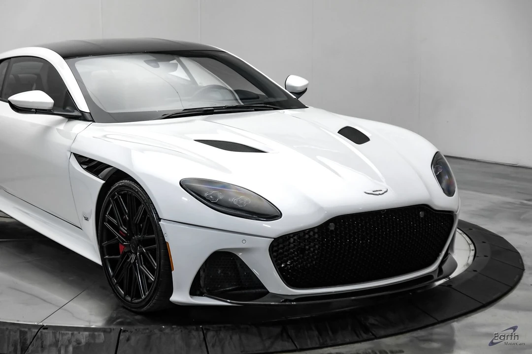 2023 Aston Martin DBS Superleggera - Image 30 of 31