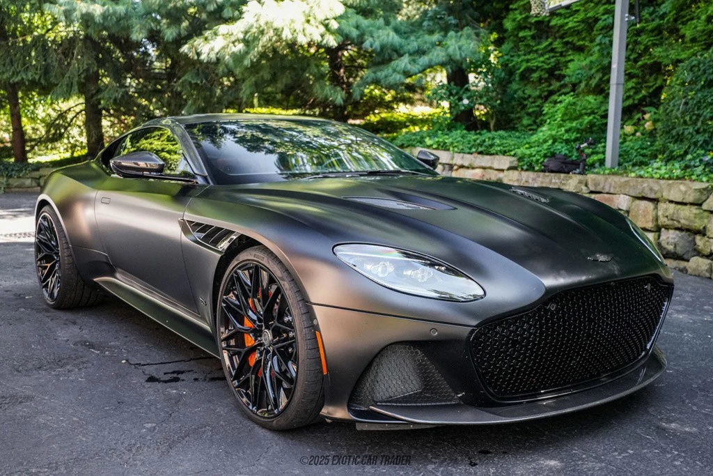 2023 Aston Martin DBS Superleggera - Image 12 of 21