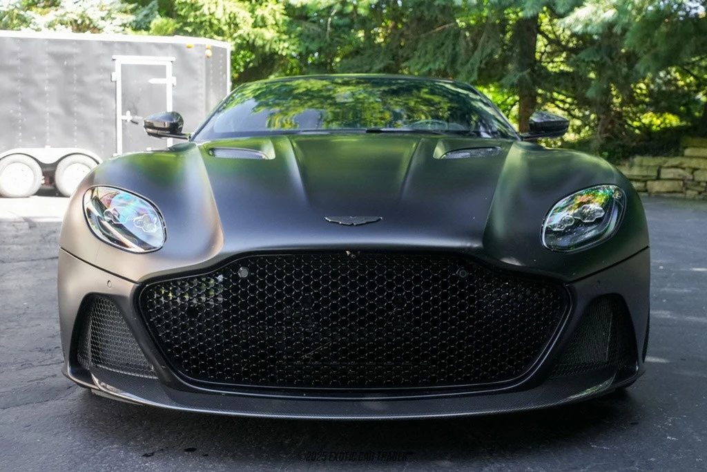 2023 Aston Martin DBS Superleggera - Image 14 of 21
