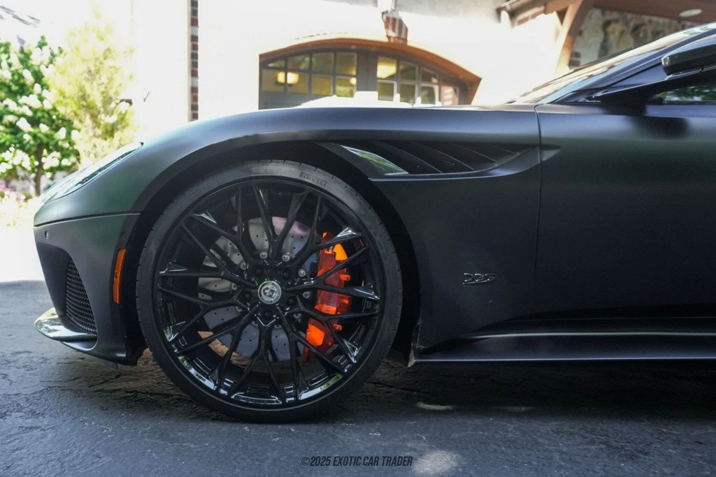2023 Aston Martin DBS Superleggera - Image 4 of 21