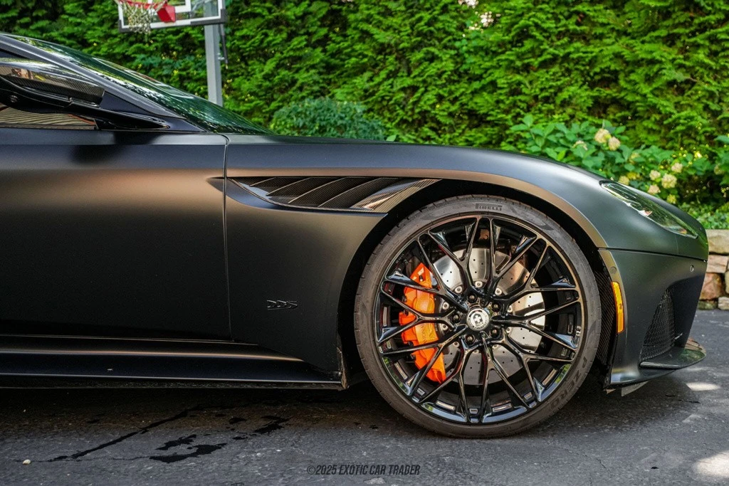 2023 Aston Martin DBS Superleggera - Image 11 of 21