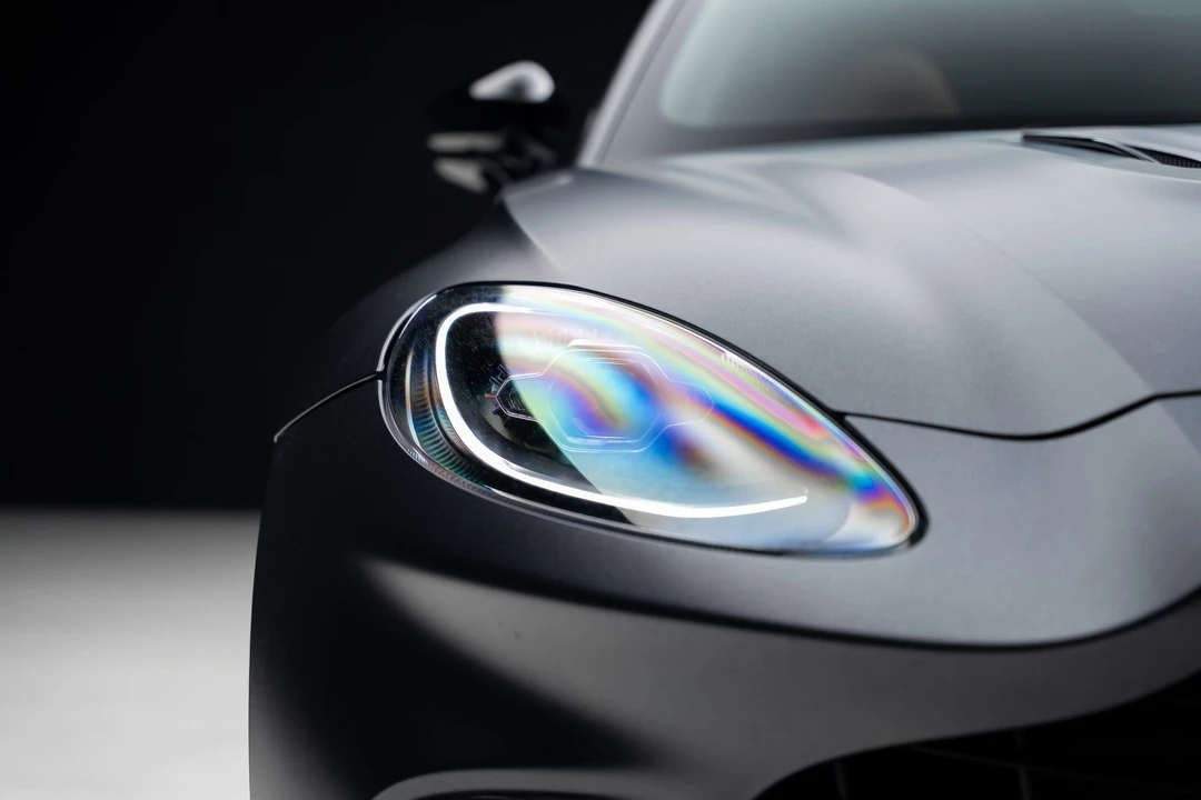 2023 Aston Martin DBX - Image 9 of 31