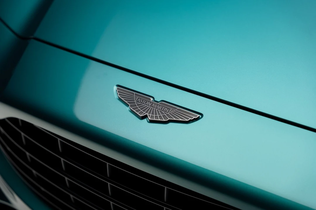2023 Aston Martin DBX - Image 13 of 31