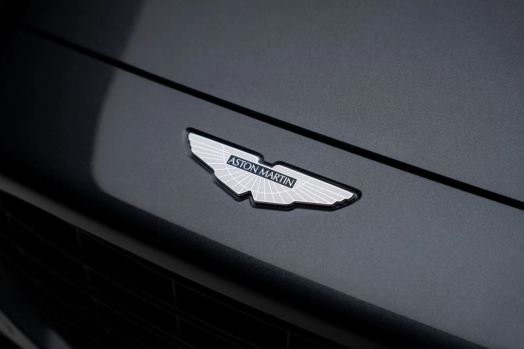 2023 Aston Martin DBX - Image 13 of 31