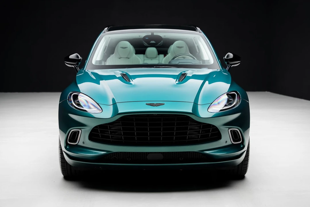 2023 Aston Martin DBX - Image 7 of 31