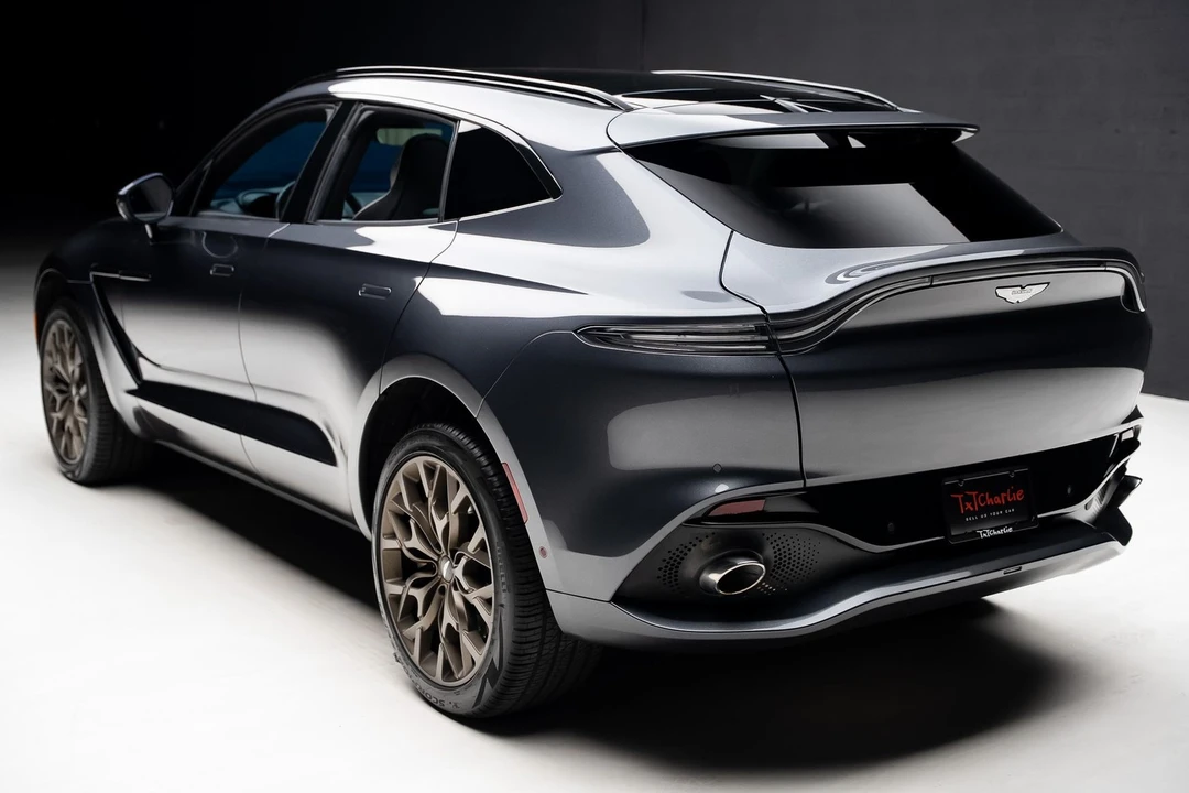 2023 Aston Martin DBX - Image 23 of 31