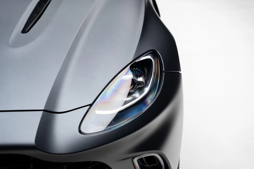 2023 Aston Martin DBX - Image 11 of 31