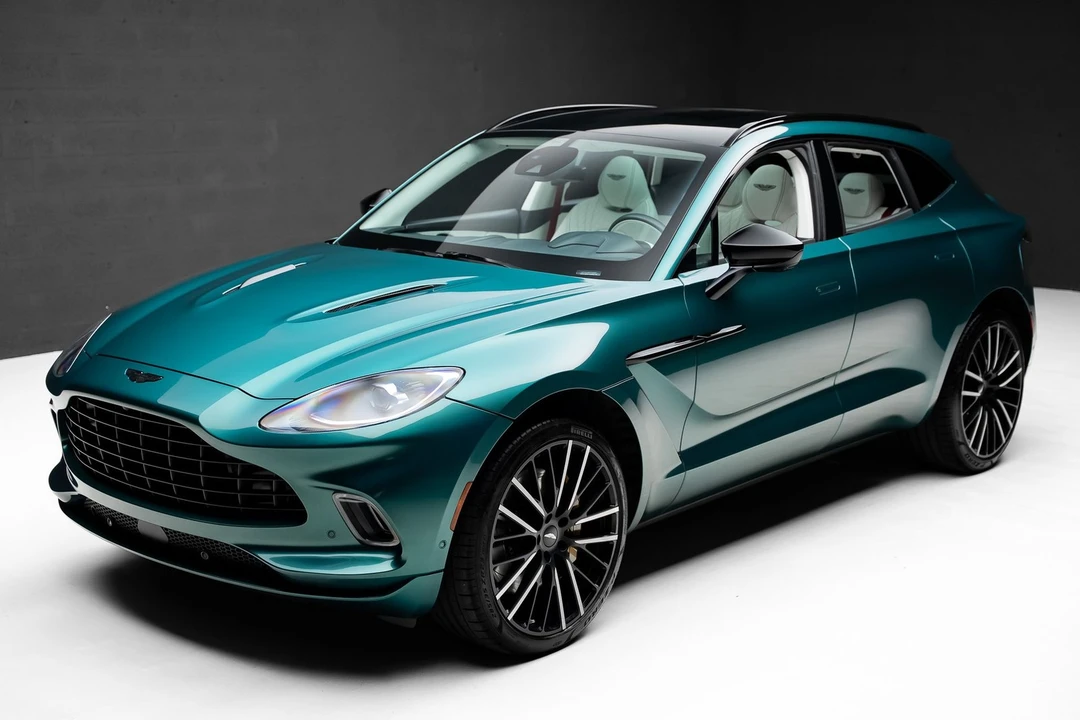 2023 Aston Martin DBX - Image 5 of 31