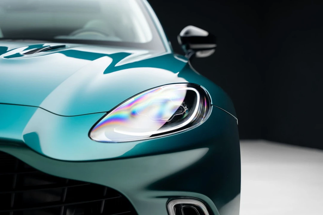 2023 Aston Martin DBX - Image 10 of 31