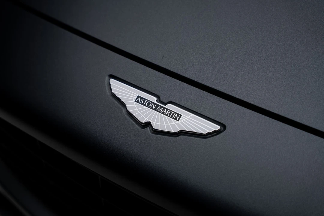 2023 Aston Martin DBX - Image 13 of 31