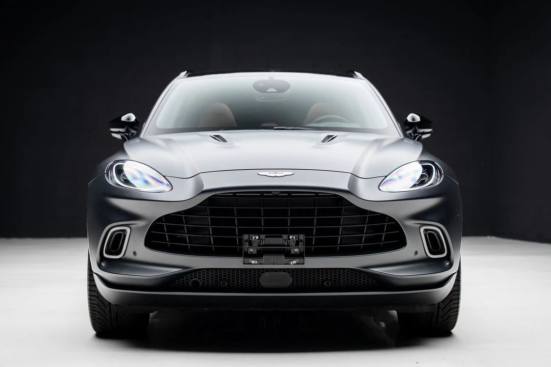 2023 Aston Martin DBX - Image 8 of 31