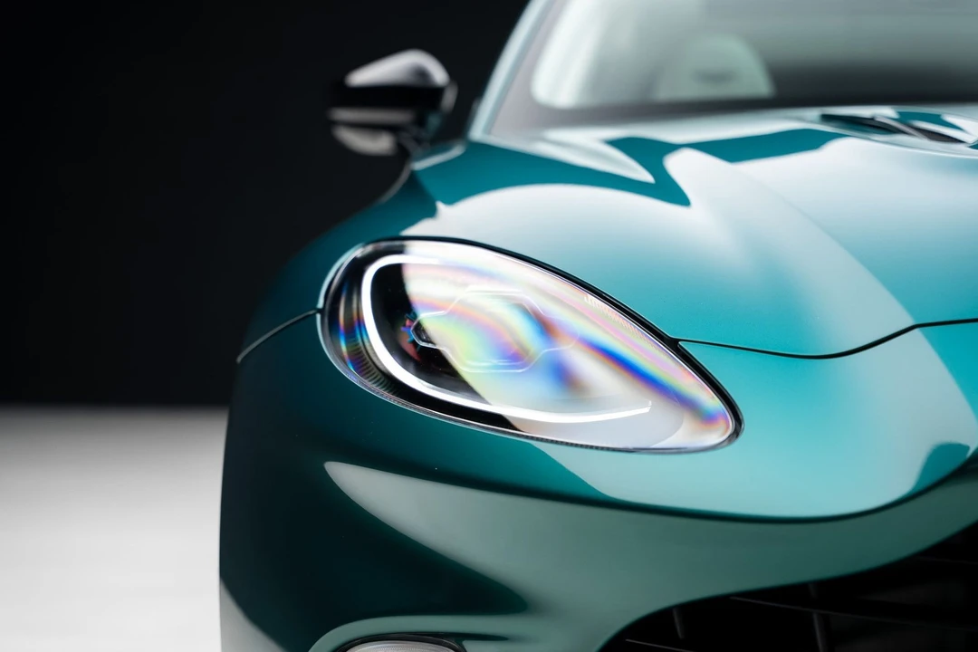 2023 Aston Martin DBX - Image 9 of 31
