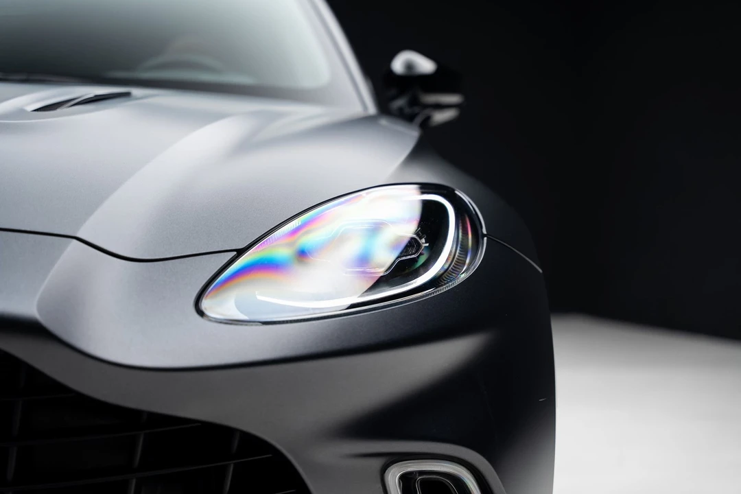 2023 Aston Martin DBX - Image 10 of 31