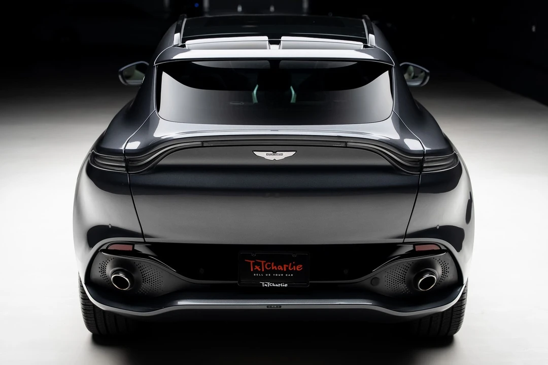 2023 Aston Martin DBX - Image 24 of 31