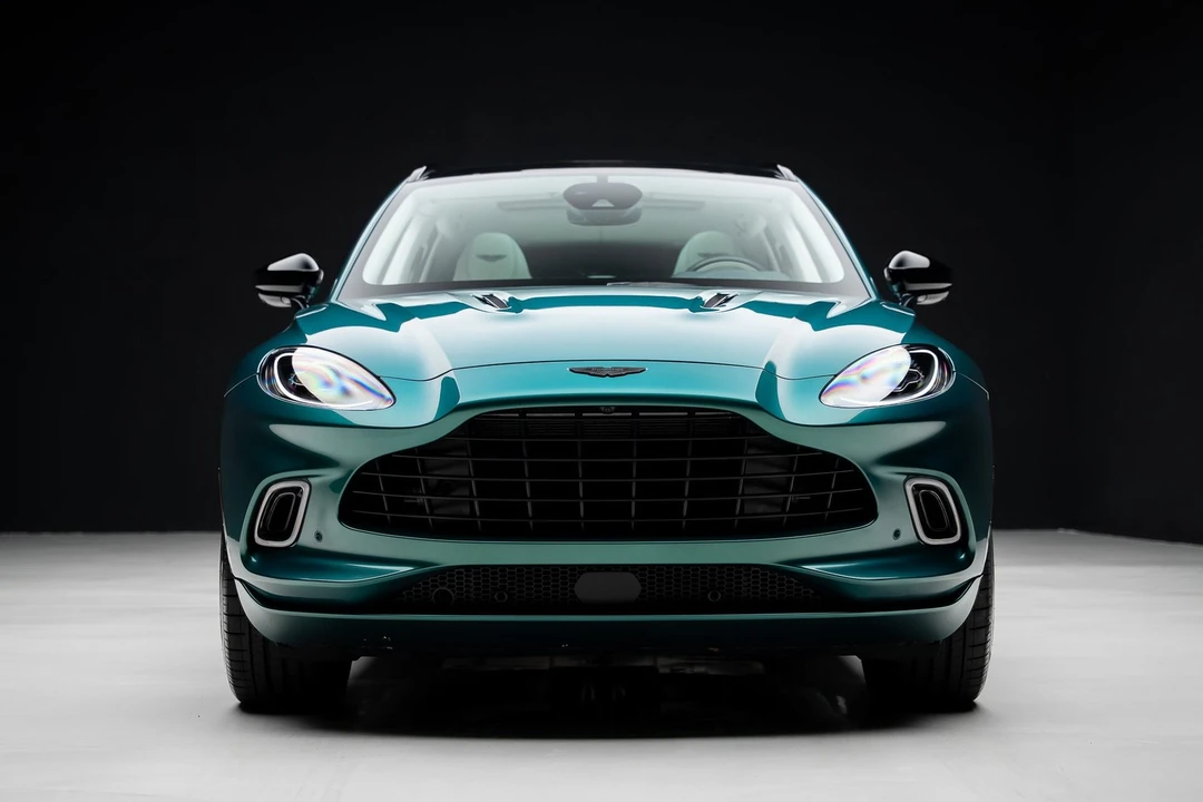 2023 Aston Martin DBX - Image 8 of 31