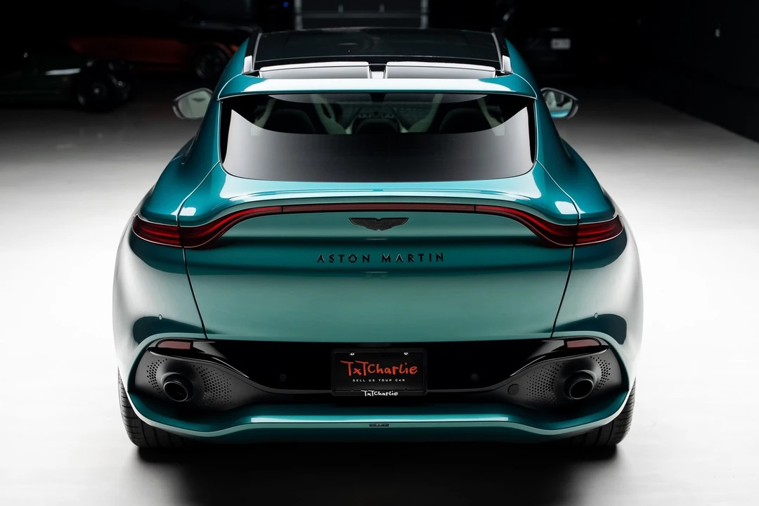 2023 Aston Martin DBX - Image 24 of 31