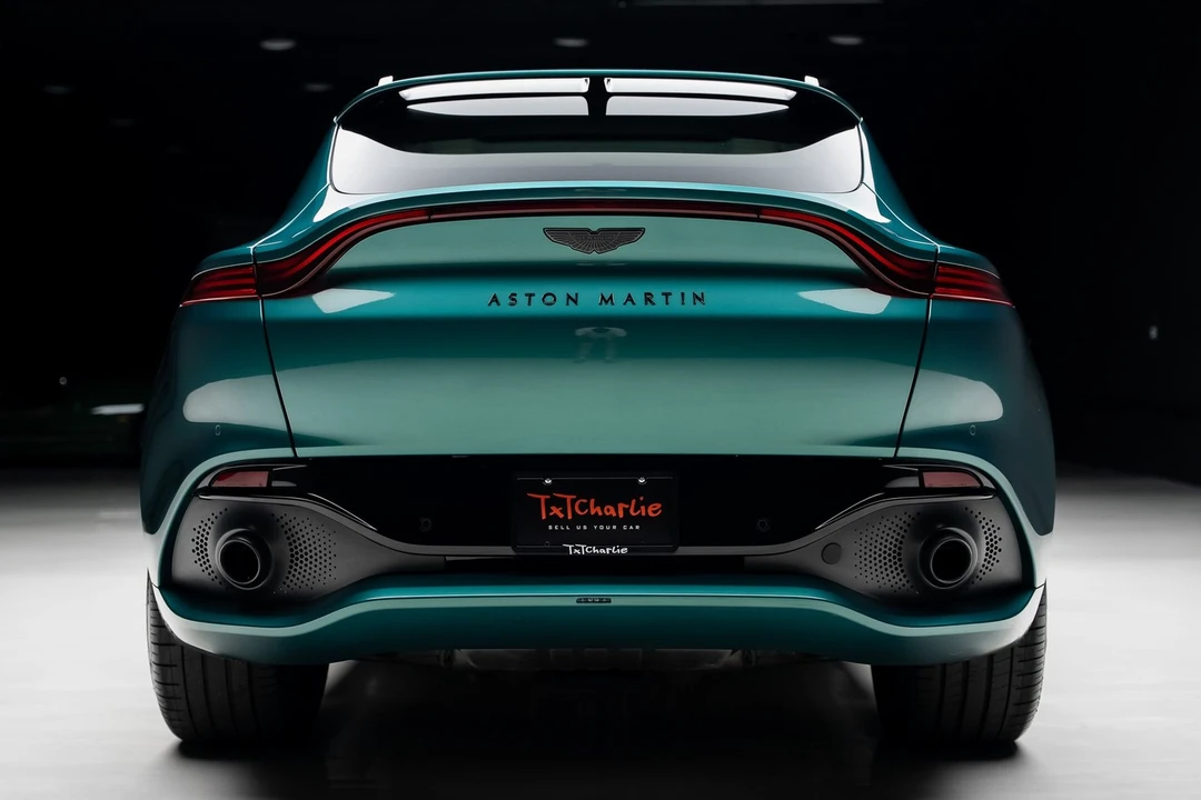 2023 Aston Martin DBX - Image 26 of 31