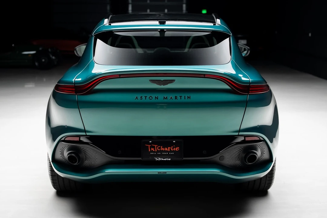 2023 Aston Martin DBX - Image 25 of 31